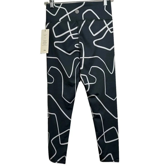 Threads for Thought NWT’s high rise 7/8 leggings. Size medium - Picture 2 of 7